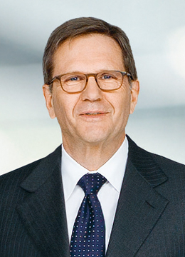 Prof. Dr. rer. pol. Dr.-Ing. E.h. Jochem Heizmann (photo)